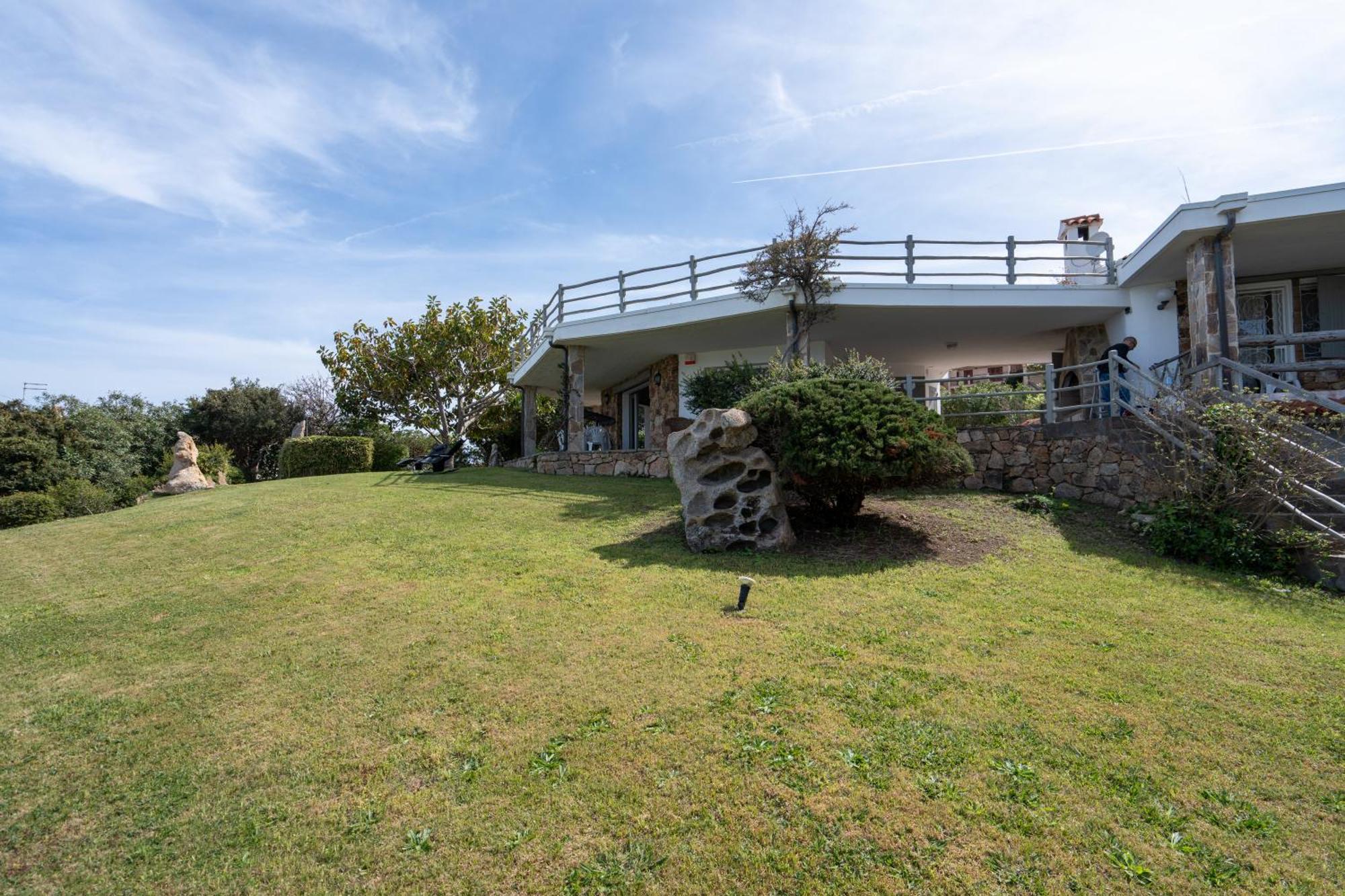 Villa Elena Fronte Mare Spiaggia Bados- Pittulongu- Golfo Aranci Olbia Exterior photo