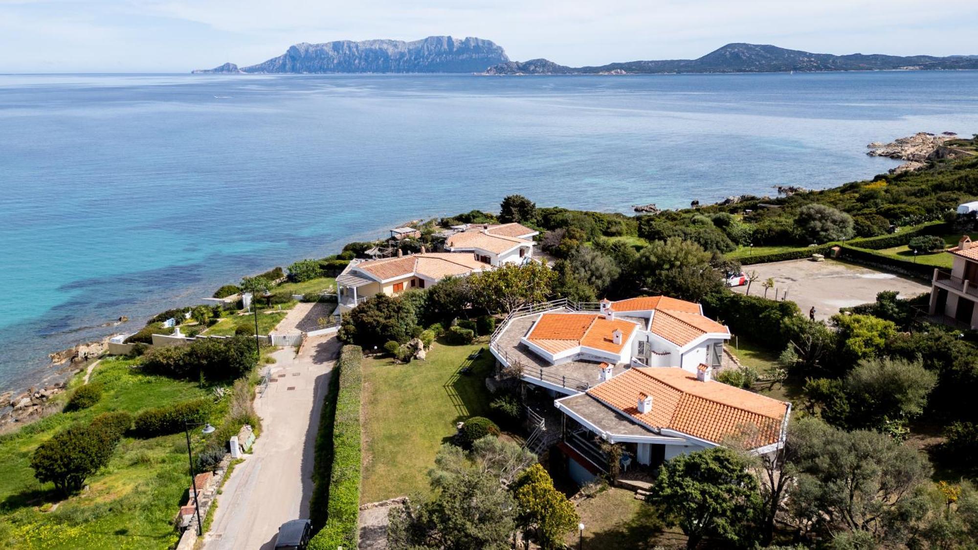 Villa Elena Fronte Mare Spiaggia Bados- Pittulongu- Golfo Aranci Olbia Exterior photo